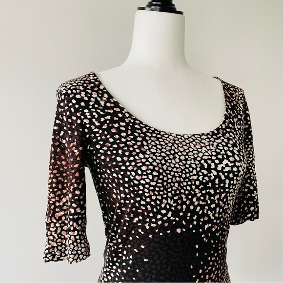 Scoop Neck Top - Picture 3 of 11